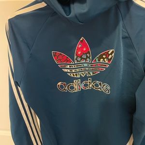 Adidas Set! Like new. Pants small and the jacket is a medium. Perfect for fall